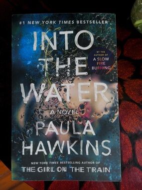 4/$25💥Paula Hawkins Into The Water, Large Print Format Mystery Thriller Book